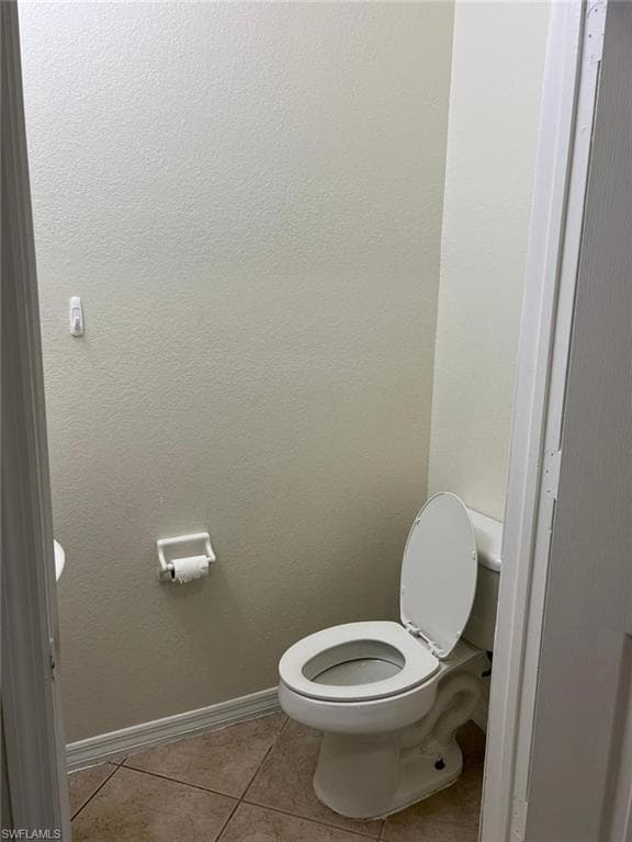 7515 Bristol CIR, NAPLES FL 34120-18