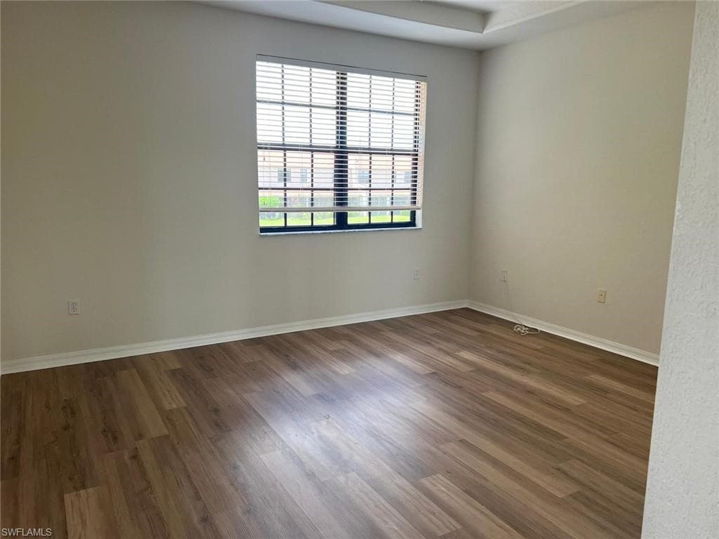 7515 Bristol CIR, NAPLES FL 34120-28