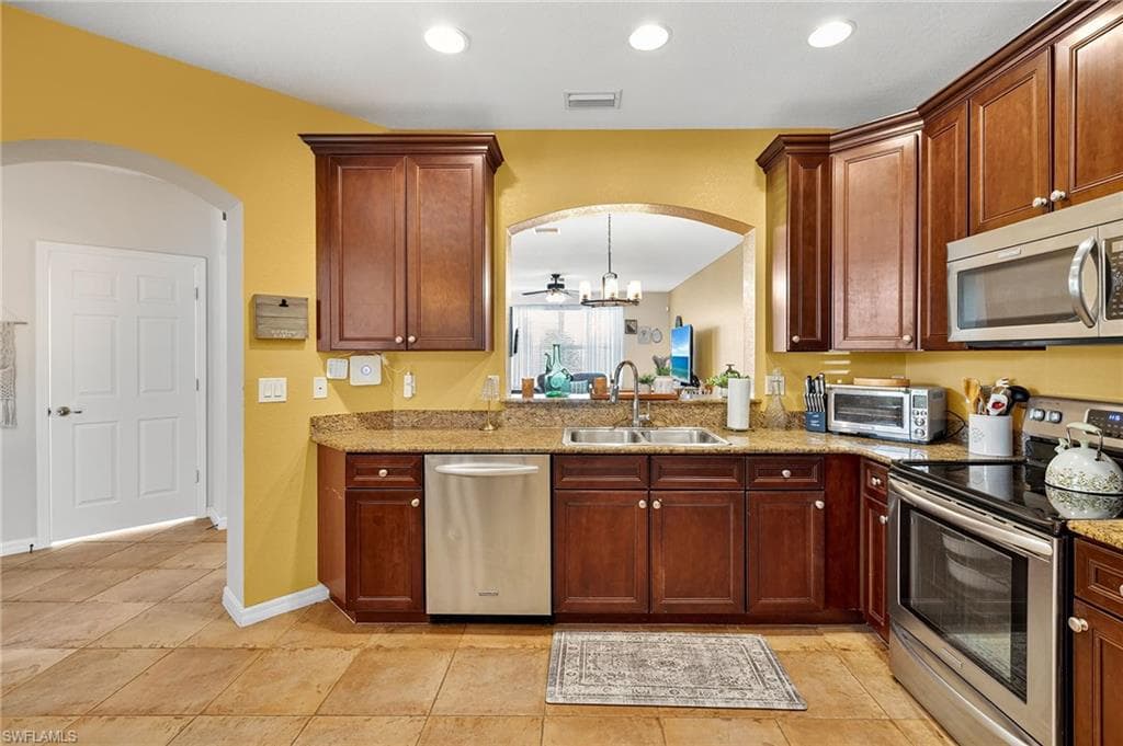 3355 Dandolo CIR, CAPE CORAL FL 33909-4