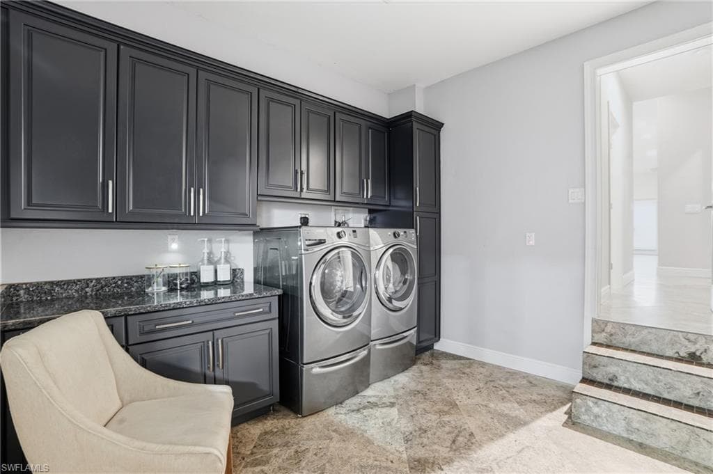 5633 Grey Fox RUN, FORT MYERS FL 33912-28