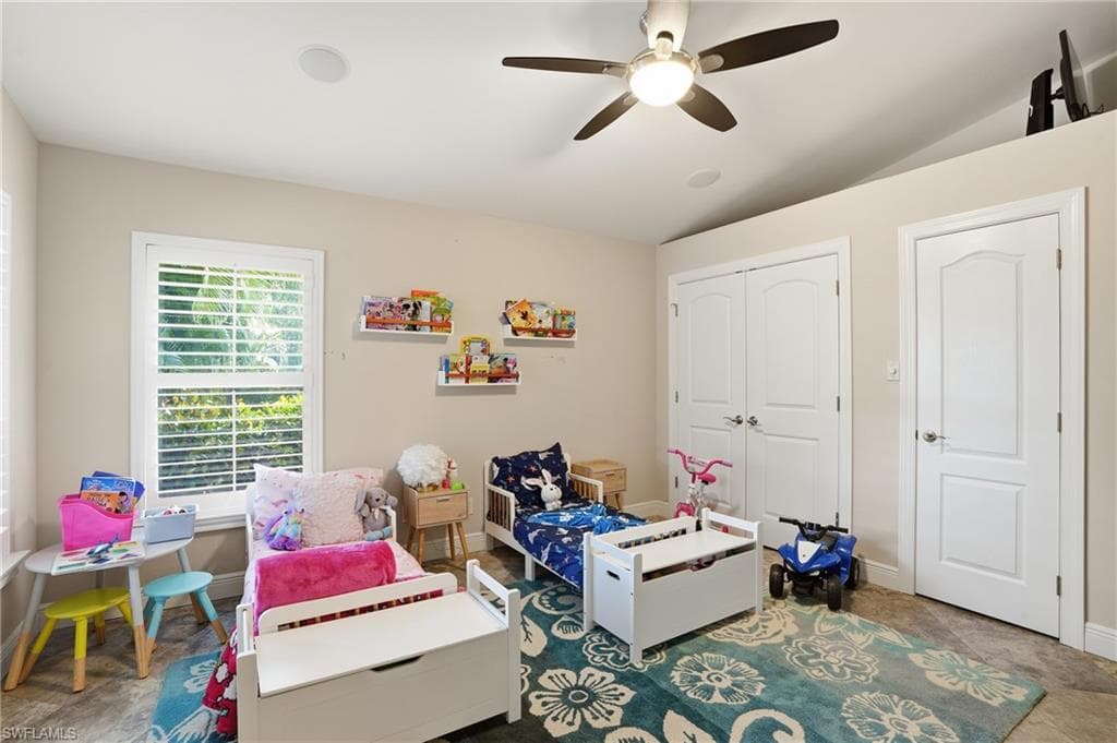 5633 Grey Fox RUN, FORT MYERS FL 33912-27