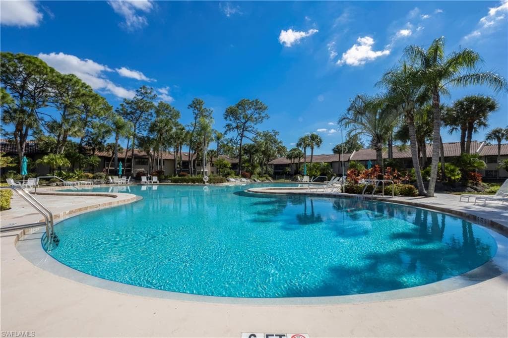3243 Horse Carriage WAY # 108, NAPLES FL 34105-22