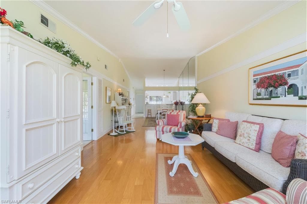 3243 Horse Carriage WAY # 108, NAPLES FL 34105-6