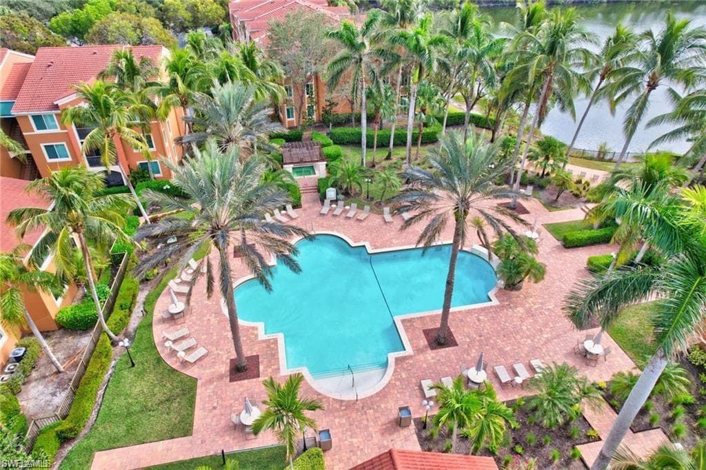 1190 Reserve WAY # 304, NAPLES FL 34105-1