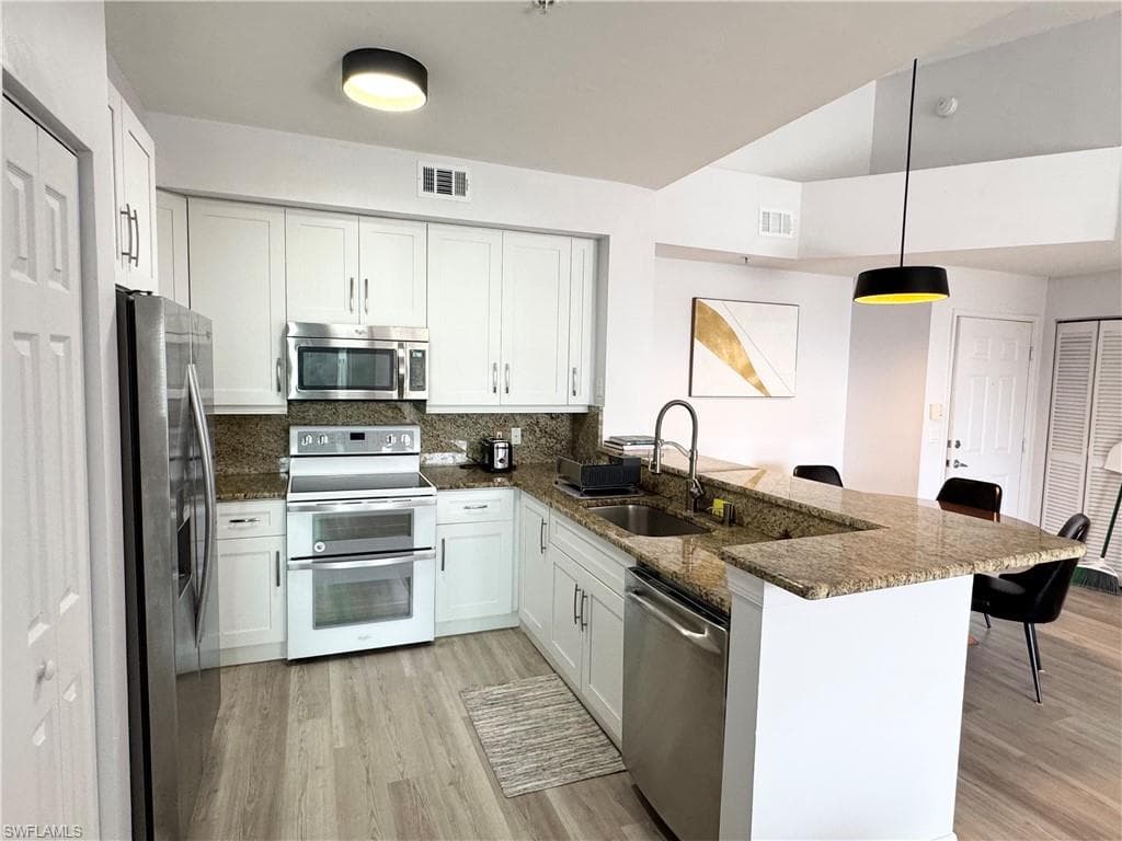 1190 Reserve WAY # 304, NAPLES FL 34105-6