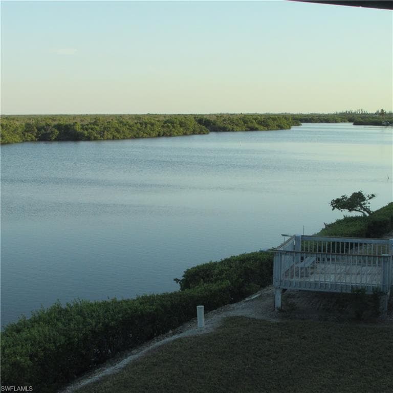 5371 Blue Crab CIR 1-42