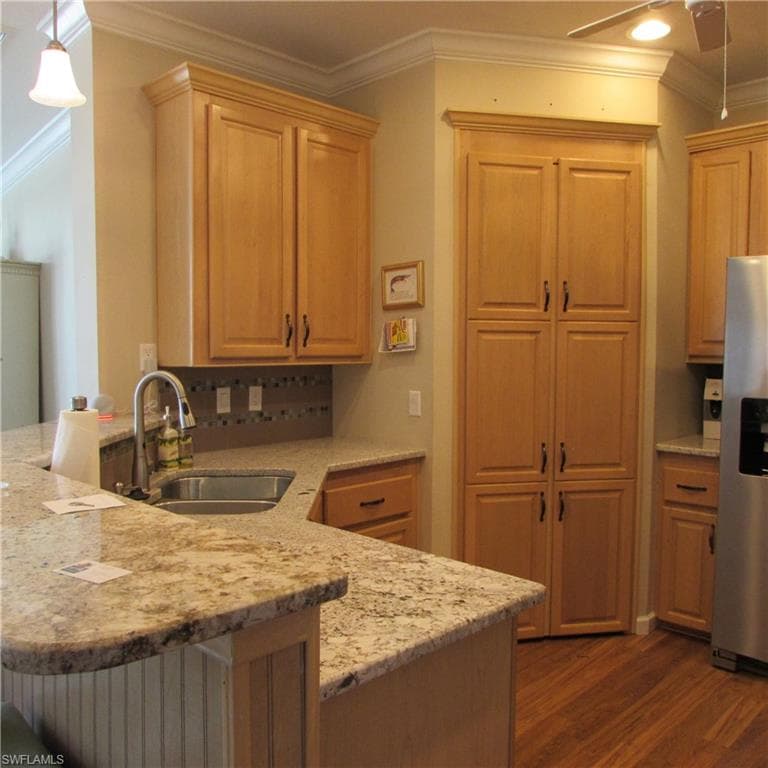 5371 Blue Crab CIR 1-11
