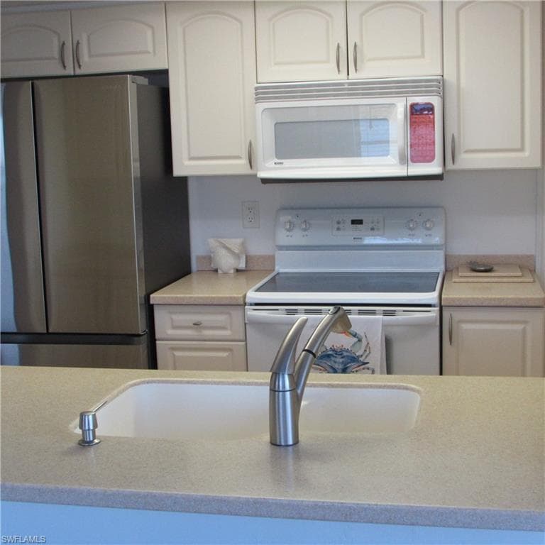 5371 Blue Crab CIR 1-37