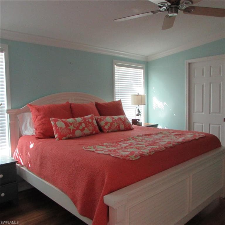 5371 Blue Crab CIR 1-13