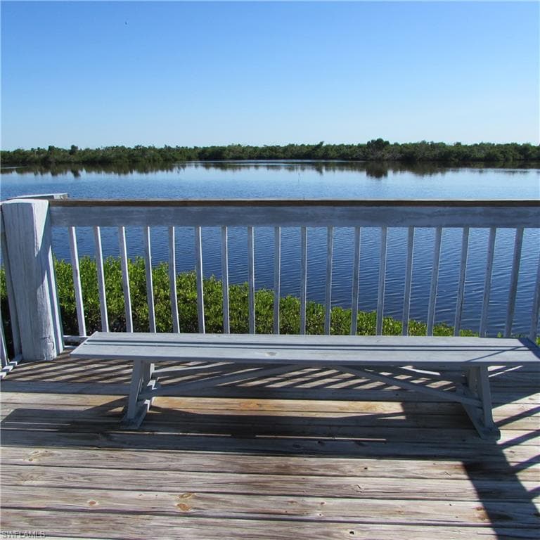 5371 Blue Crab CIR 1-3