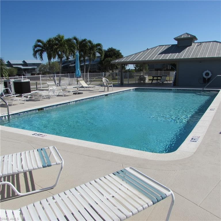 5371 Blue Crab CIR 1-24