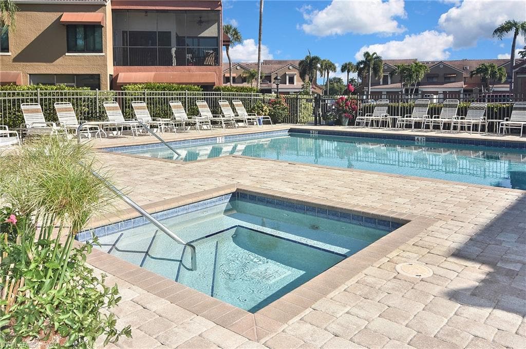 7121 Golden Eagle CT # 622, FORT MYERS FL 33912-32