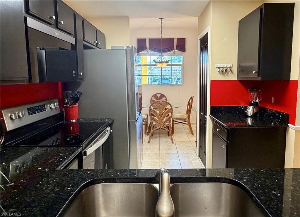 6828 Sterling Greens PL # 4105, NAPLES FL 34104-6