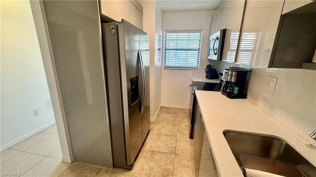 5339 Treetops DR, NAPLES FL 34113-5