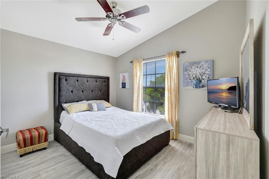 4670 Saint Croix LN # 632, NAPLES FL 34109-14