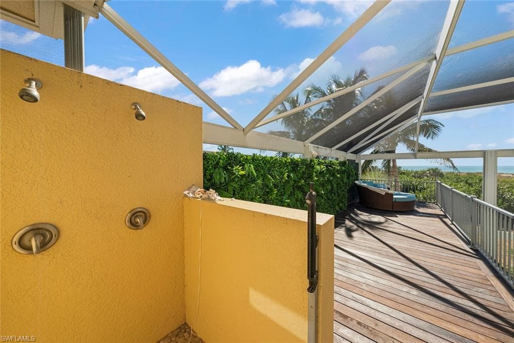 4725 Rue Belle Mer, SANIBEL FL 33957-22