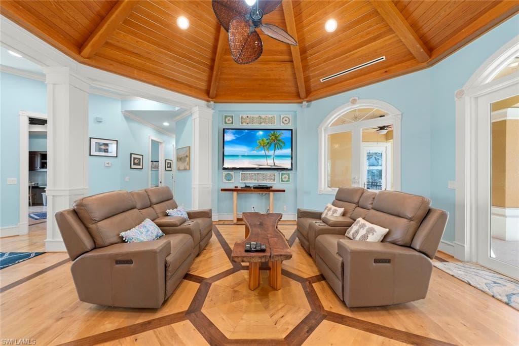 4725 Rue Belle Mer, SANIBEL FL 33957-5