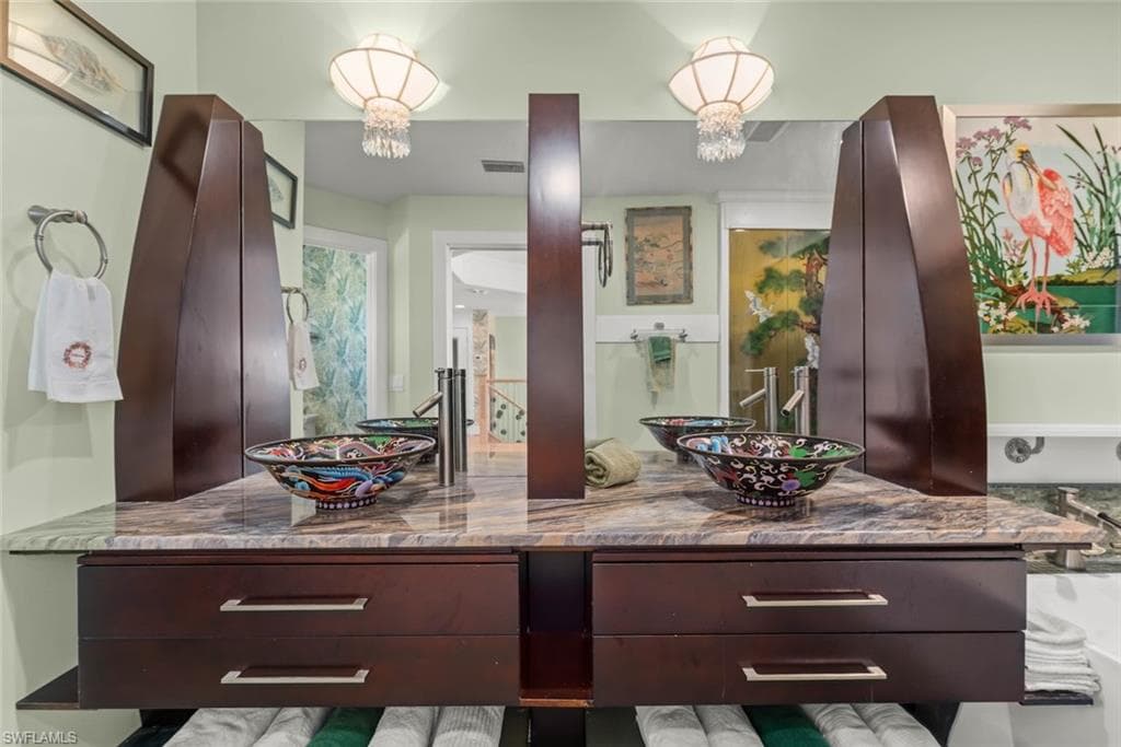 4725 Rue Belle Mer, SANIBEL FL 33957-35