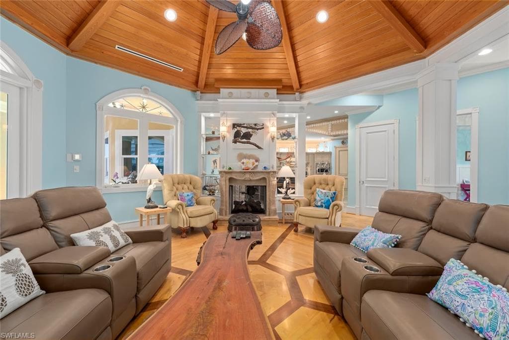 4725 Rue Belle Mer, SANIBEL FL 33957-4