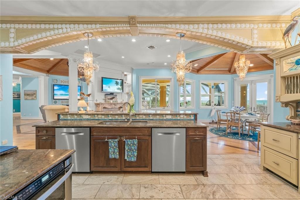 4725 Rue Belle Mer, SANIBEL FL 33957-10