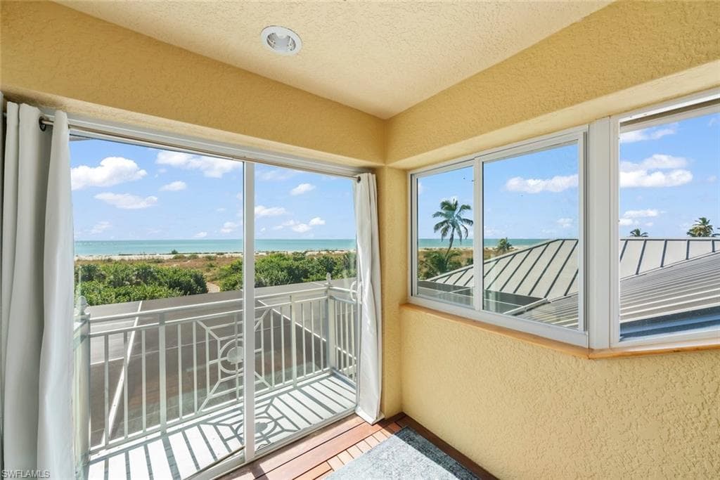 4725 Rue Belle Mer, SANIBEL FL 33957-39