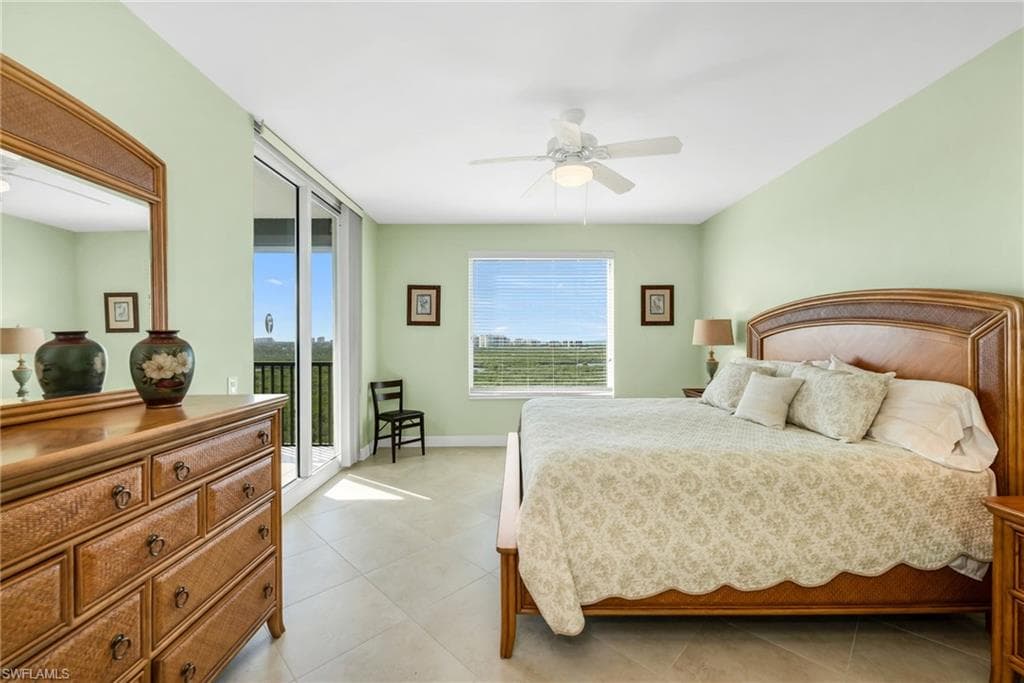 455 Cove Tower DR # 1603, NAPLES FL 34110-9