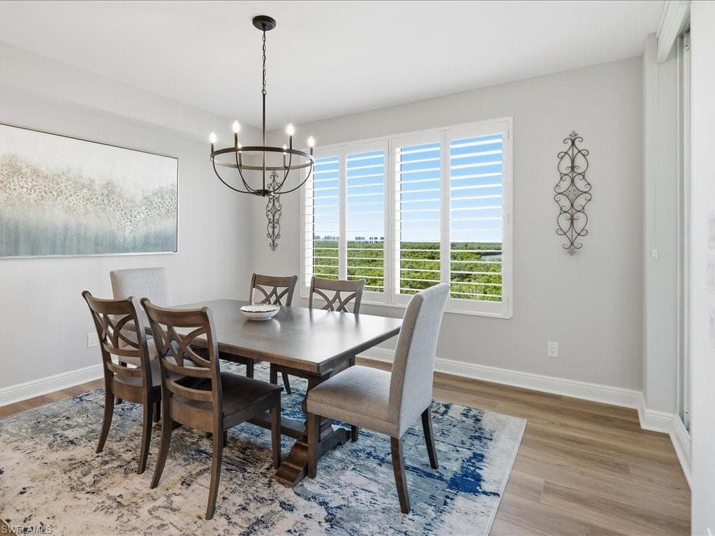 445 Cove Tower DR # 704, NAPLES FL 34110-2