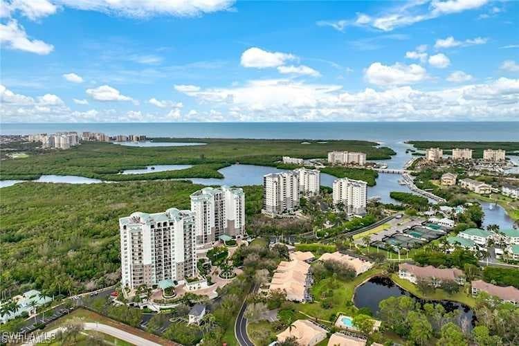445 Cove Tower DR # 704, NAPLES FL 34110-32