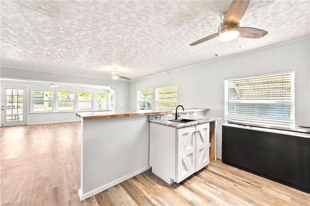 204 Sun CIR, FORT MYERS FL 33905-15