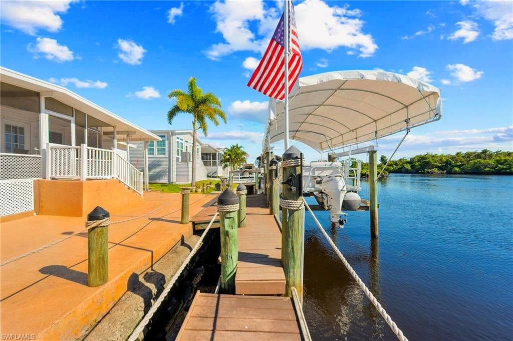 204 Sun CIR, FORT MYERS FL 33905-3