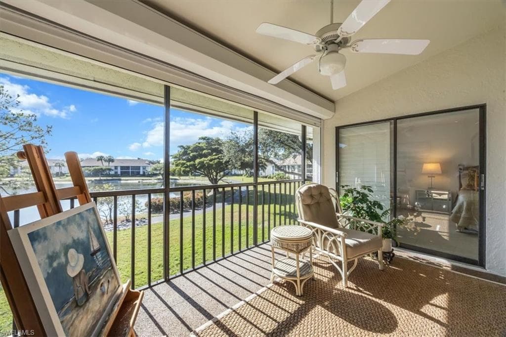 501 Lake Louise CIR # 204, NAPLES FL 34110-1