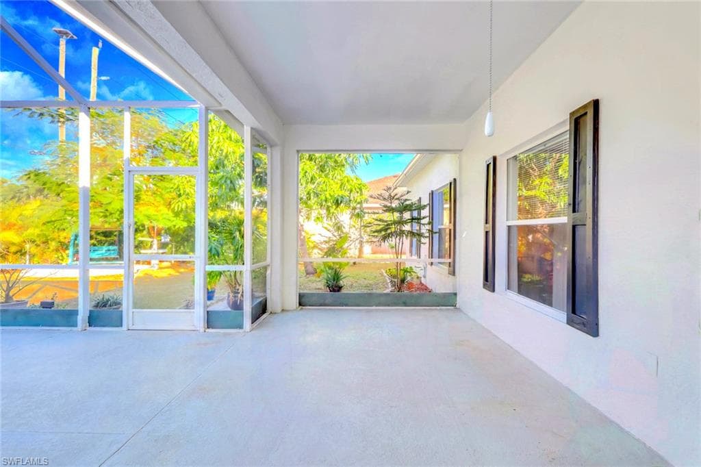 25324 Alicante DR, PUNTA GORDA FL 33955-7