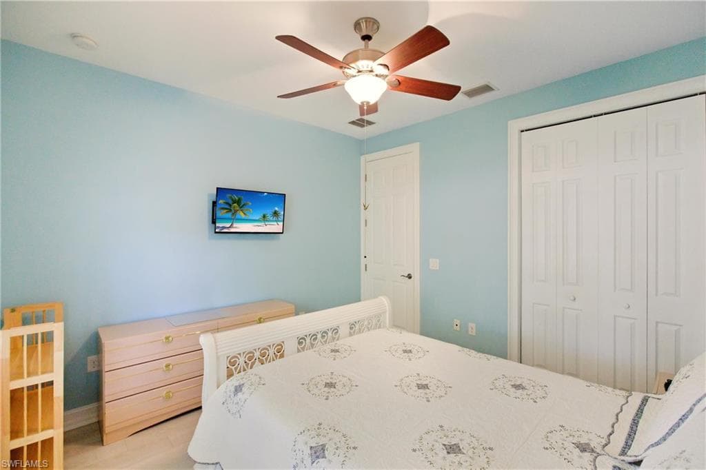 7866 Bucks Run DR, NAPLES FL 34120-25