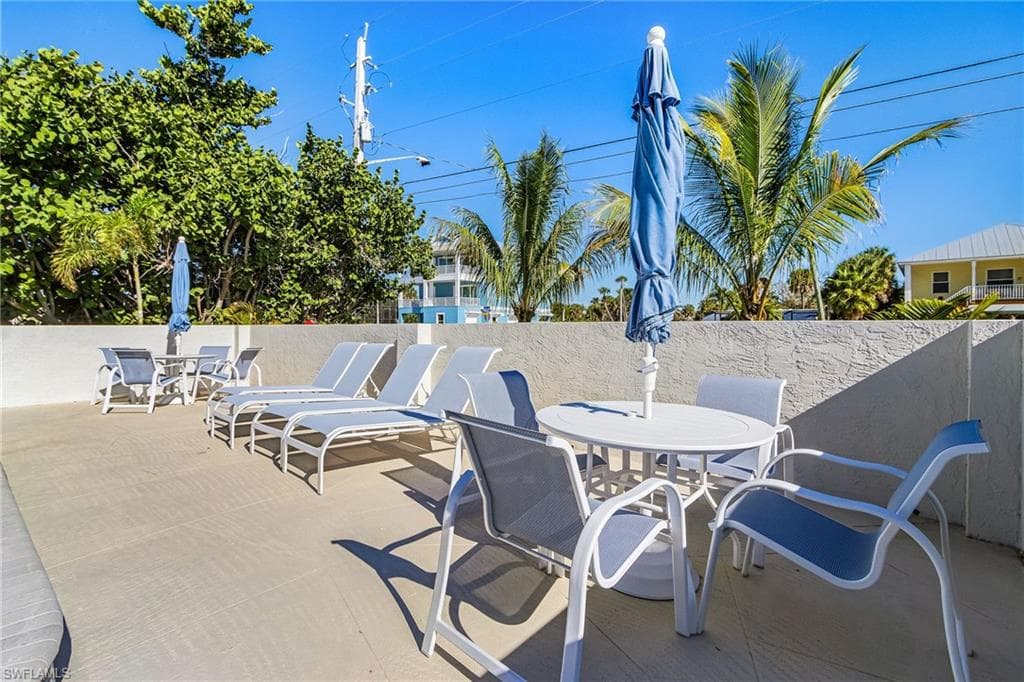 4400 Estero BLVD 401-22