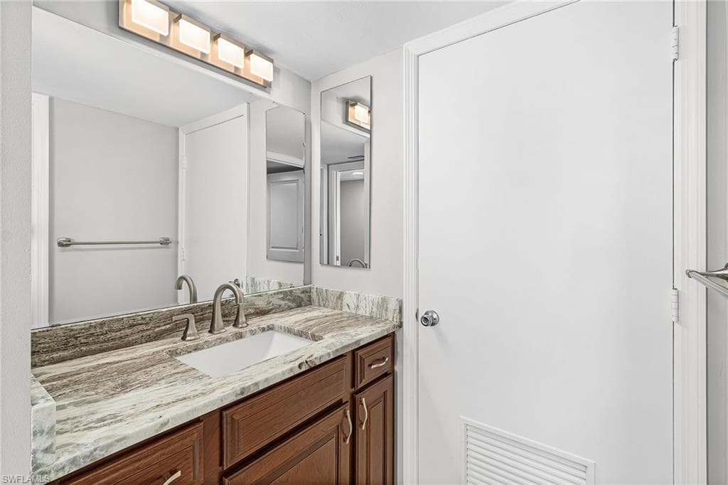 4400 Estero BLVD 401-16