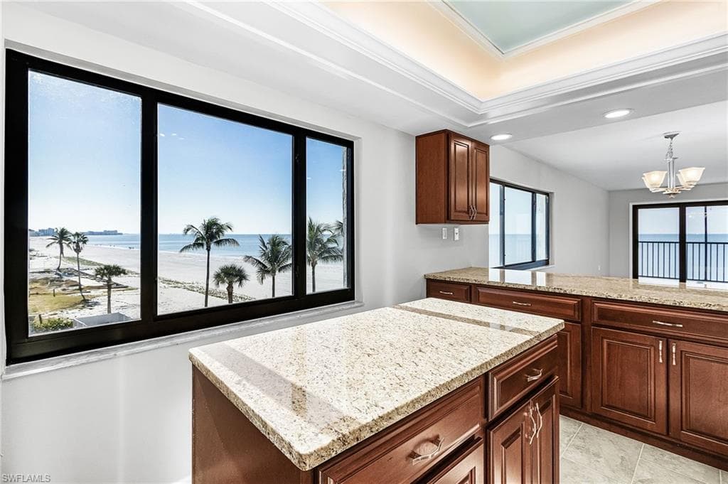 4400 Estero BLVD 401-4