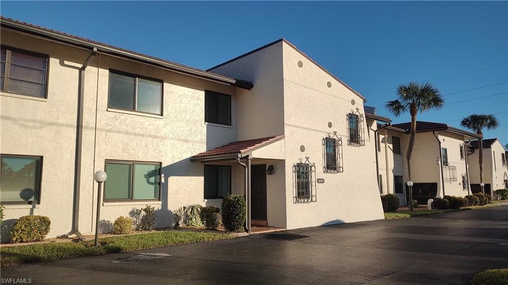 4713 Santa Barbara BLVD E-3-25