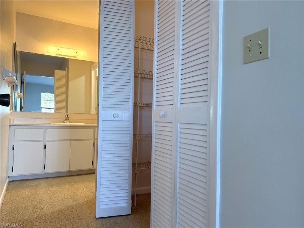 131 SW 47th TER 202-11