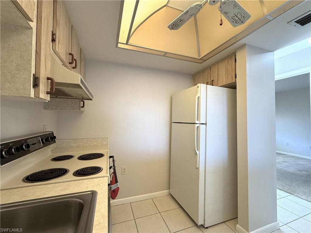 131 SW 47th TER 202-6