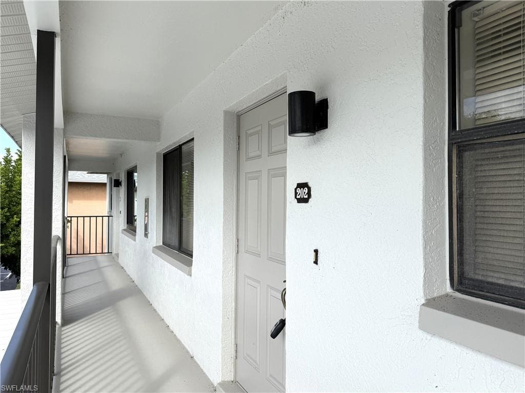 131 SW 47th TER 202-2