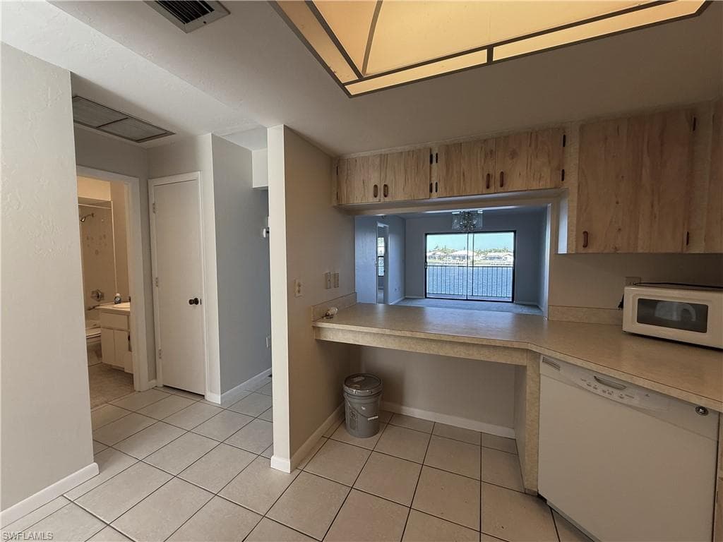 131 SW 47th TER 202-23