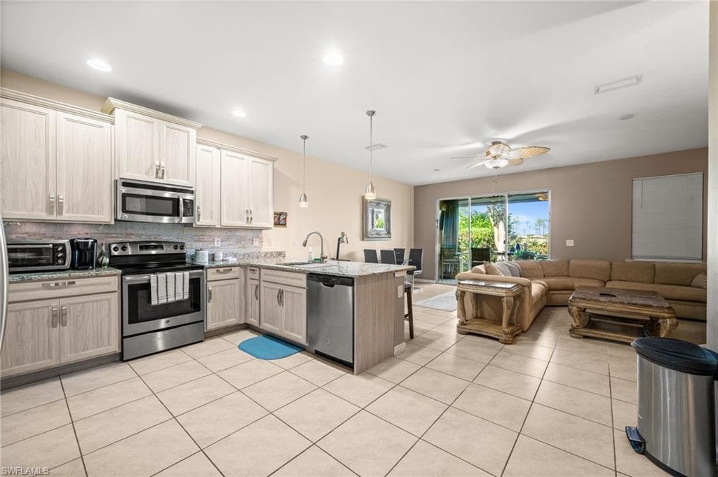 10820 Alvara WAY, BONITA SPRINGS FL 34135-22