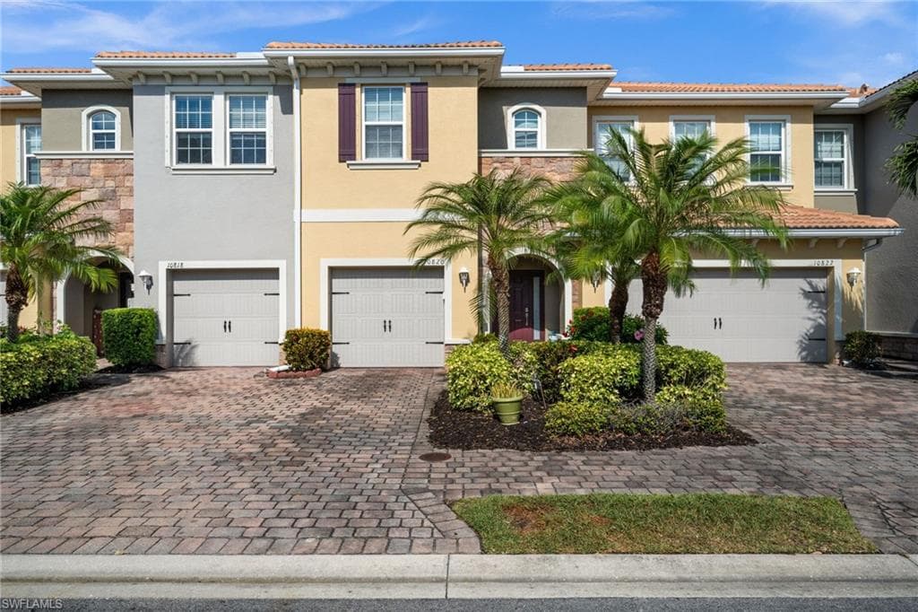 10820 Alvara WAY, BONITA SPRINGS FL 34135-5