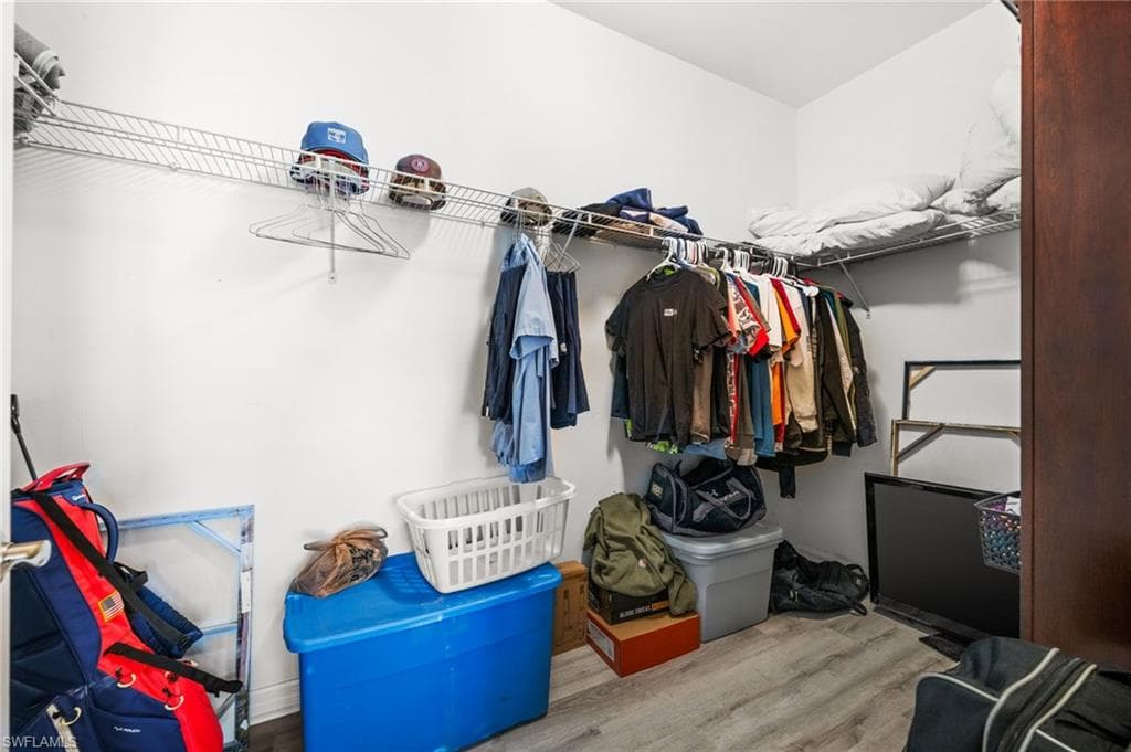 10820 Alvara WAY, BONITA SPRINGS FL 34135-20