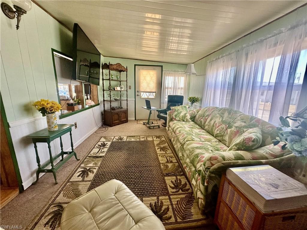 167 Chisholm TRL, NORTH FORT MYERS FL 33917-4