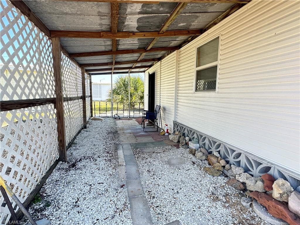 167 Chisholm TRL, NORTH FORT MYERS FL 33917-9