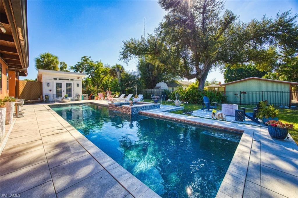 1624 Hanson ST, FORT MYERS FL 33901-24