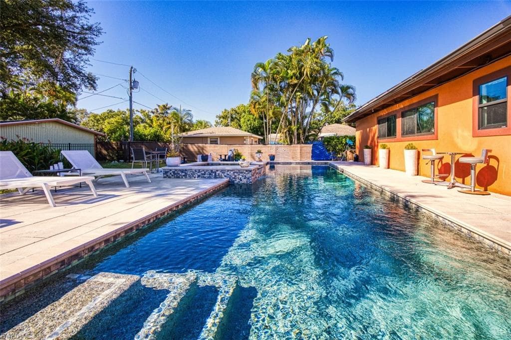 1624 Hanson ST, FORT MYERS FL 33901-20