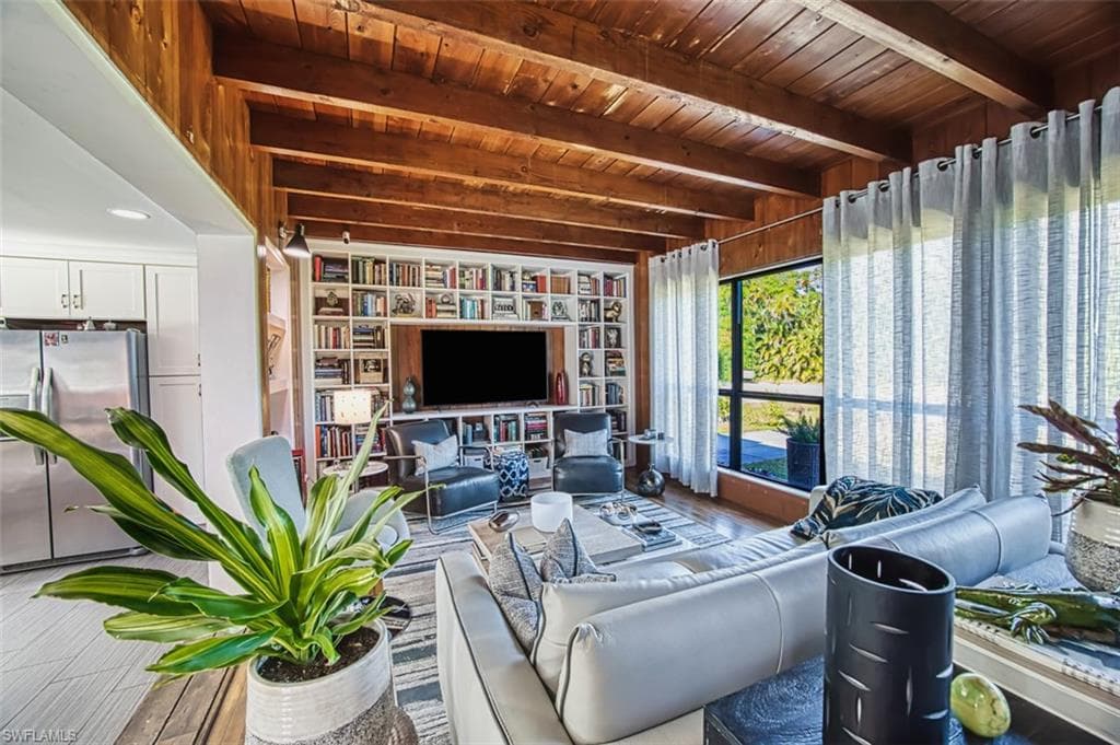 1624 Hanson ST, FORT MYERS FL 33901-6