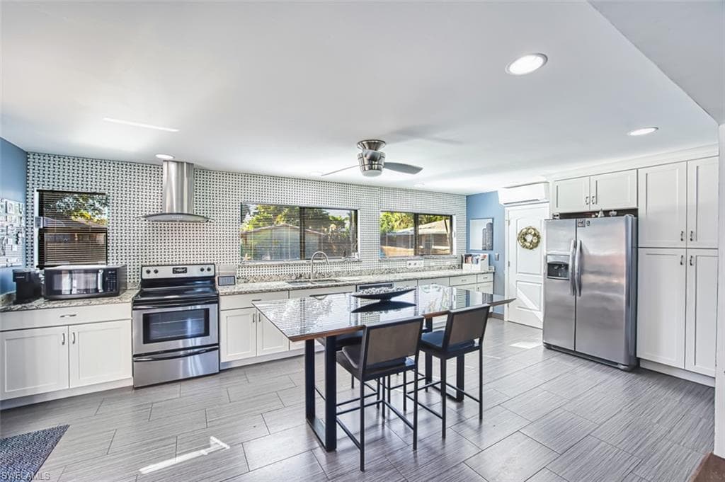 1624 Hanson ST, FORT MYERS FL 33901-8